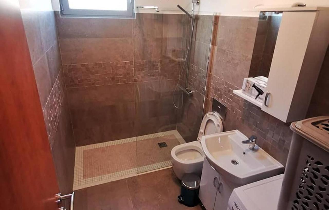 New Luxury Apartments Bar Esterno foto